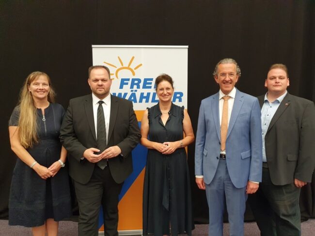 freie-waehler-bundesparteitag-freie-w-hler-starten-mit-starkem-team-in-den-europawahlkampf